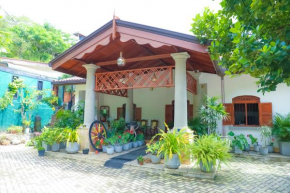 Lake Reach Hotel